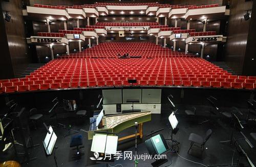 2020年歪果仁選中的年度詞匯，其實(shí)都說(shuō)了一件事(圖2)