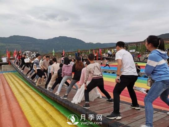四川南充月季花海迎來1000㎡粉色沙灘，4月3日浪漫迎客(圖10)